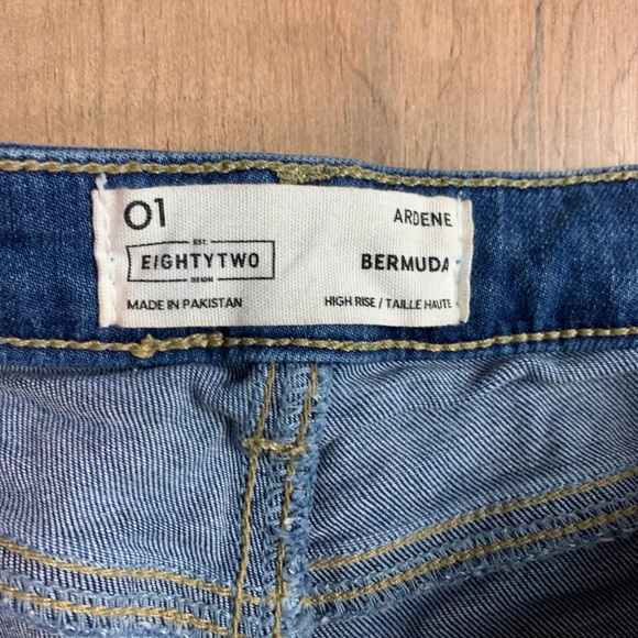 High rise denim shorts - Picture 2 of 5